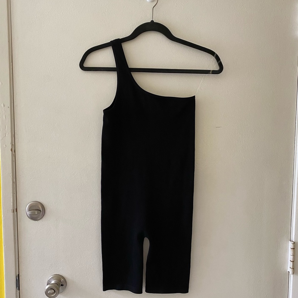 Bozzolo One Shoulder Black Ribbed Short Body Suit